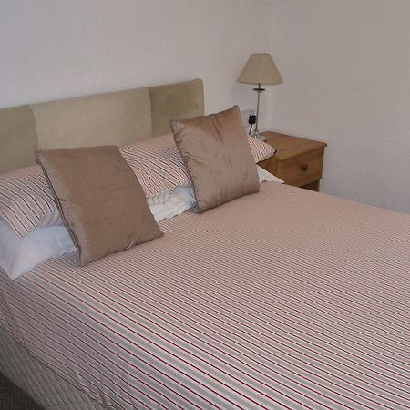 Hazelgrove Guest House Blackpool Bagian luar foto